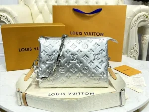 Louis Vuitton Replikataschen Coussin PM Silver